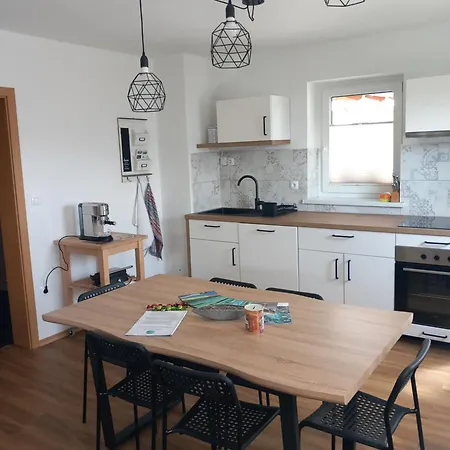 Apartma Arnej * 코바리드