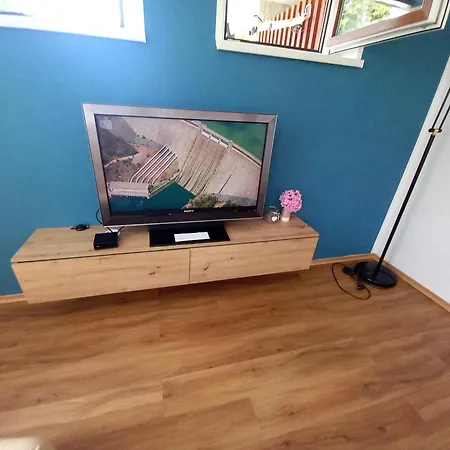 Apartma Arnej *